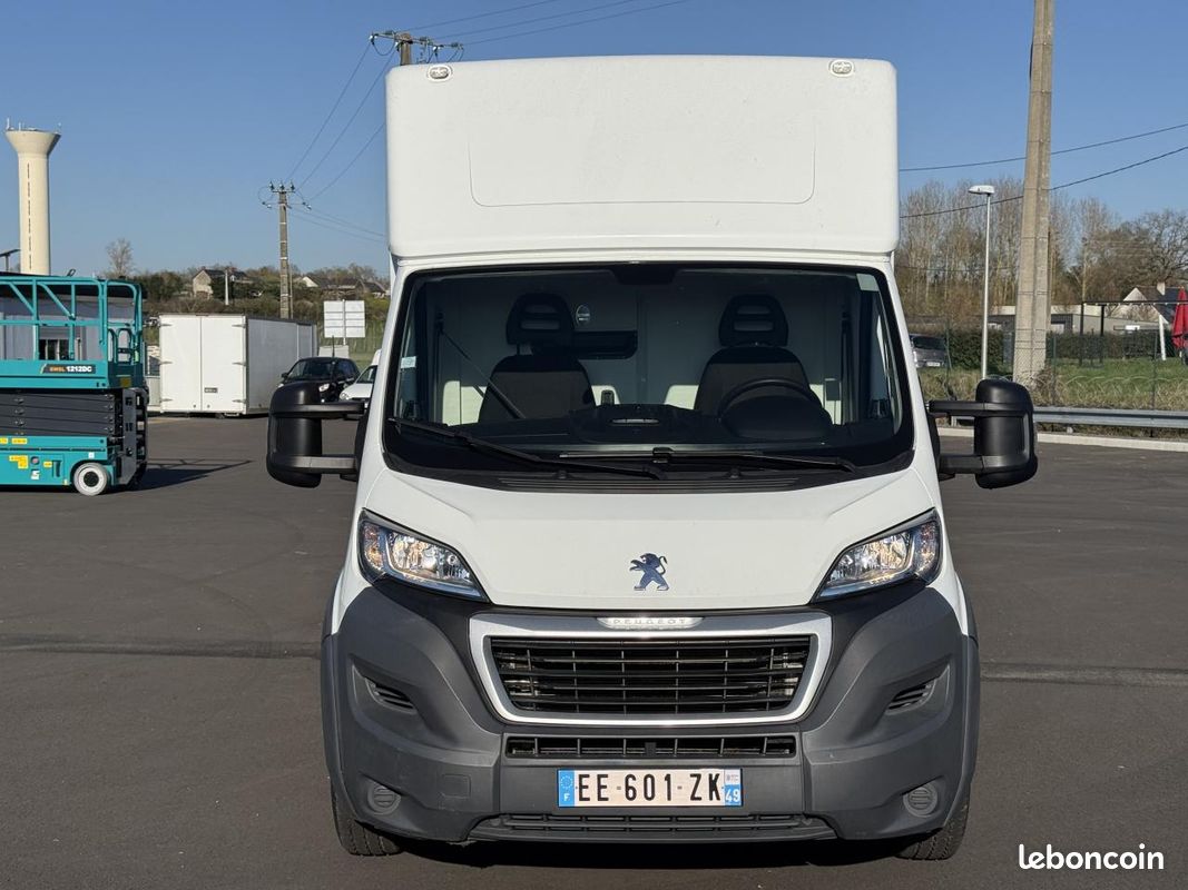 PEUGEOT BOXER 3.0HDI180 planché cabine Procar Lux 22m3 - Moteur Iveco distribution par chaîne (image 8)
