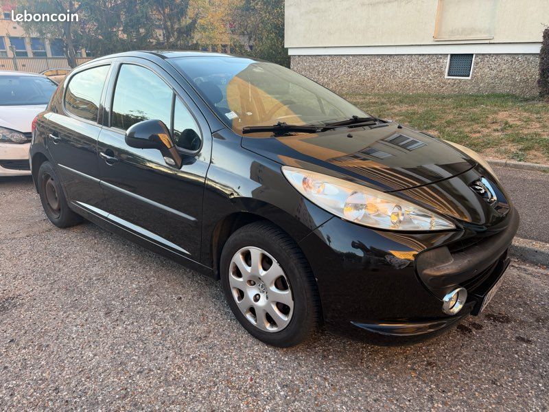 207 Peugeot (image 1)