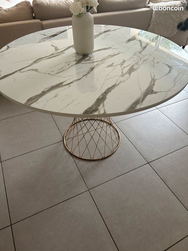 Table ronde imitation marbre (image 2)