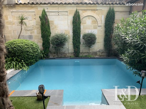 Maison 9 pièces 220 m²
