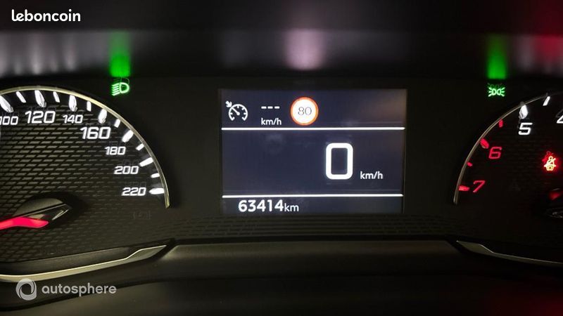Peugeot 2008 1.5 BlueHDi 110ch S&S Style (image 9)