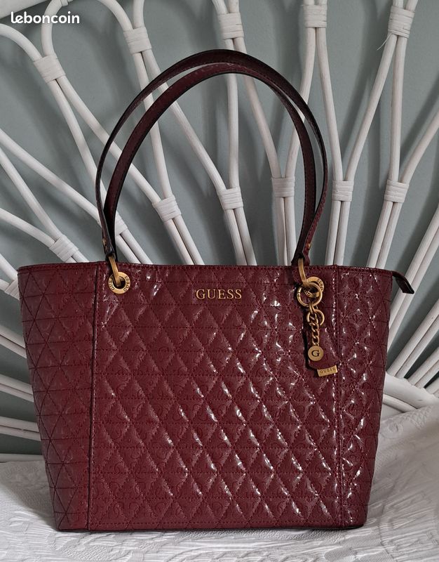 Dos Guess Femme Sac Guess Soldes 2020 Sac Guess Bordeaux Sac Guess