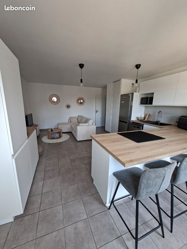Appartement 3 pièces 61 m² · à Bron · 60,6 m² · 166 180 €