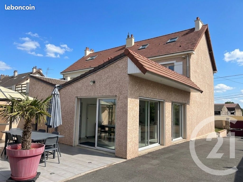 Maison 5 pièces 140 m² · à Saint-Pathus · 140 m² · 354 000 €