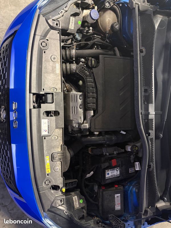 PEUGEOT 208 1.2 130ch GT - 2021 - CarPlay - Suivi complet - Boîte auto -Sièges électrique/Chauffant/Massant (image 7)