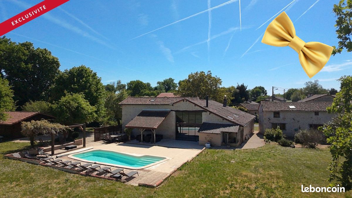 Maison 10 pièces 295 m² · à Champniers · 295 m² · 381 600 €