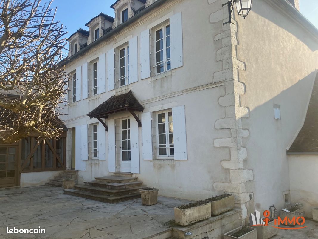 Maison 8 pièces 187 m² · à Chablis · 187 m² · 420 000 €
