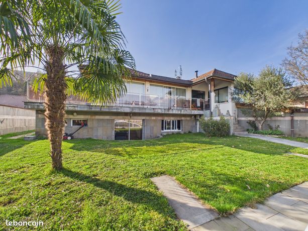 Propriété 10 pièces 354 m²