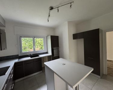 Maison 850 000 € - 300 m²
