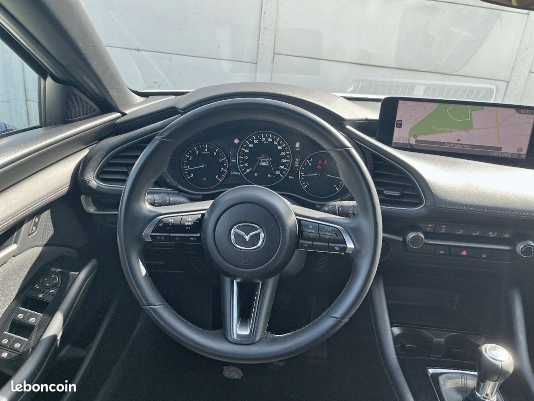 MAZDA Mazda3 5 portes 2.0L e-SKYACTIV-G M Hybrid 122 ch BVM6 Prime-Line (image 12)