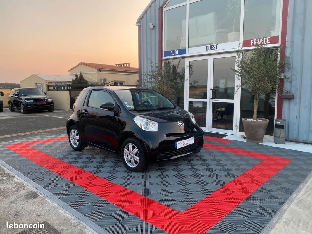 Toyota IQ 1.0 VVTI 68 CH RÉVISÉ ET GARANTIE FACILITÉ PAIEMENT 3X4X (image 1)
