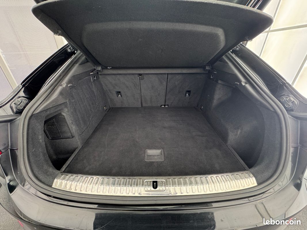AUDI Q3 Sportback 45 TFSIe 245 ch S tronic 6 S line (image 16)