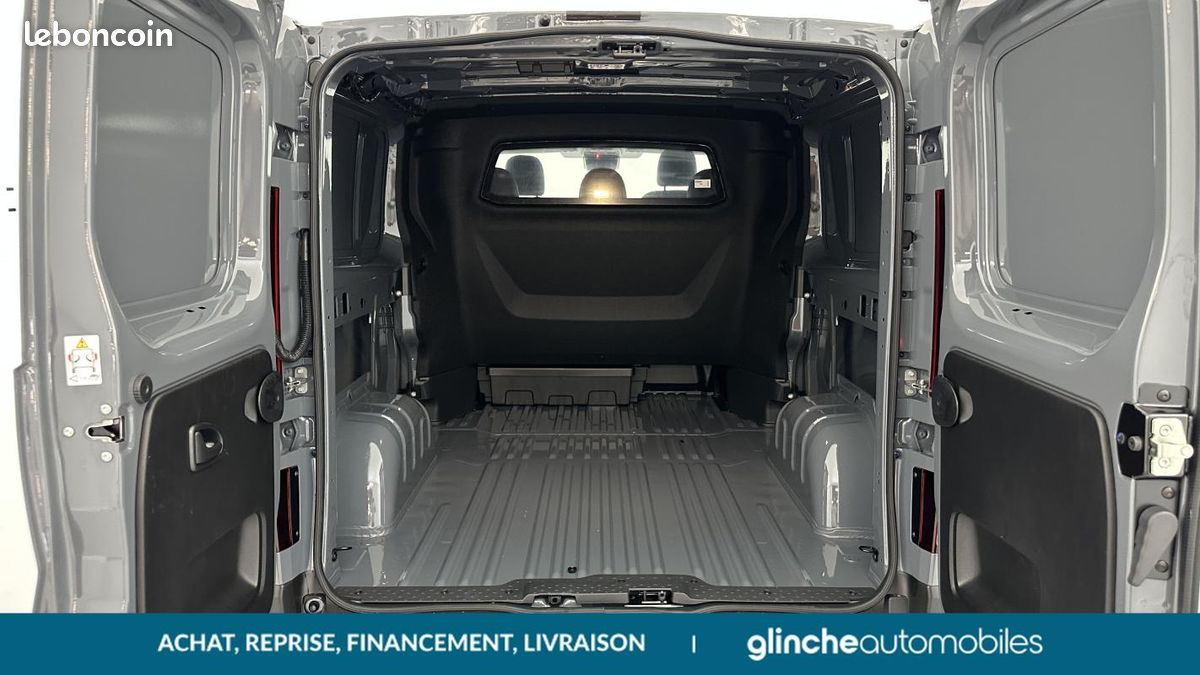Renault-Trucks Trafic CA L2H1 3000 2.0 dCi 150ch RED Edition EDC (image 9)