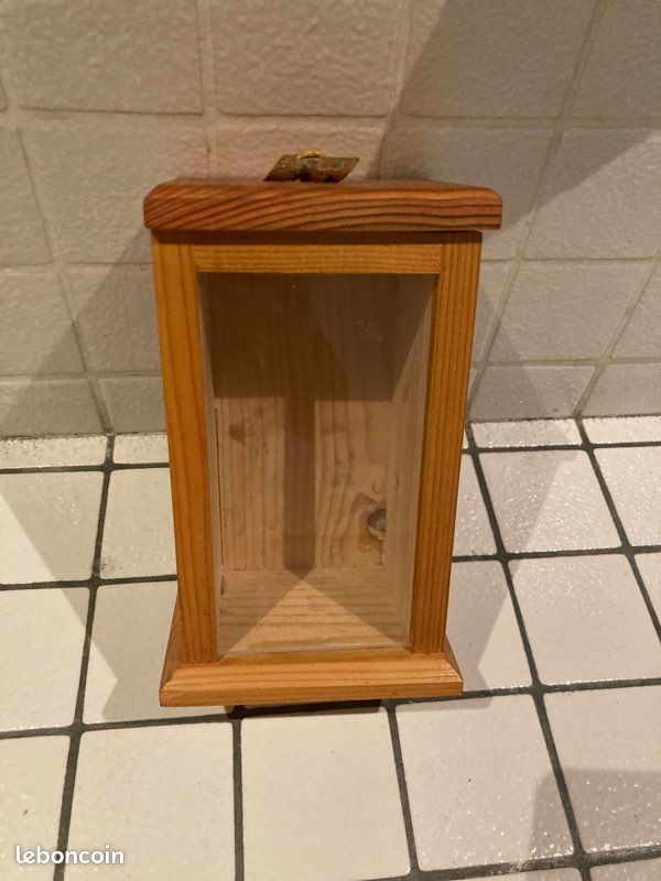 Boite en bois (image 1)