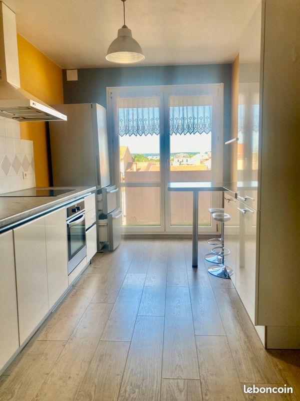 Appartement 4 pièces 81 m² · à Saint-Max · 81 m² · 975 €