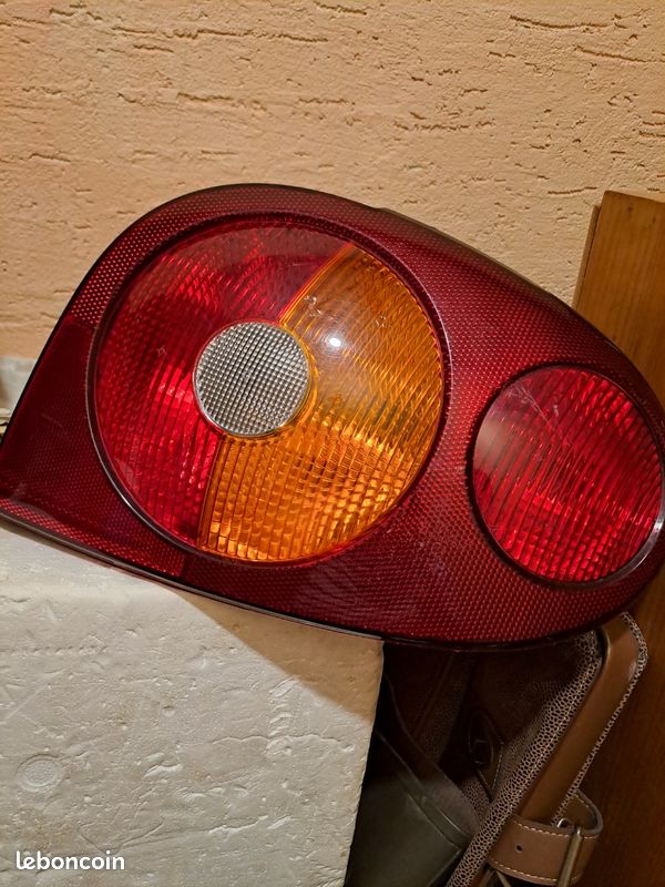 Feux arrière megane (image 3)