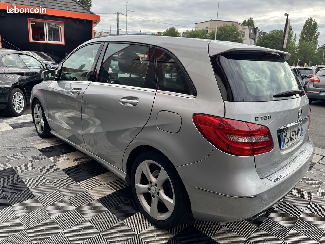 Mercedes CLASSE B 180 SPORT (image 4)