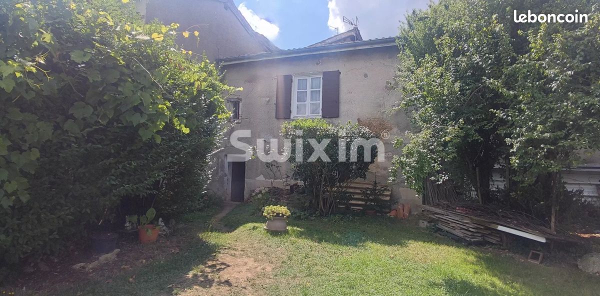 Maison 8 pièces 219 m² · à Charly · 219 m² · 650 000 €