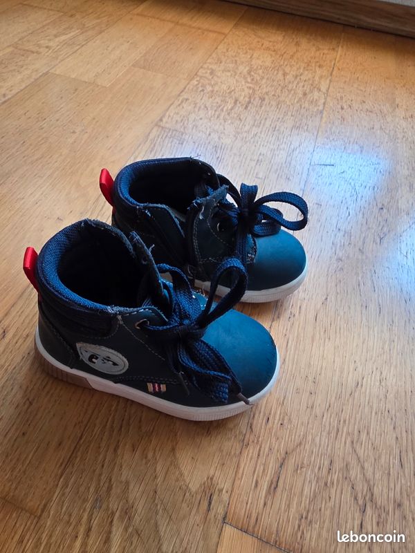 Lot de chaussures taille 22 (image 16)