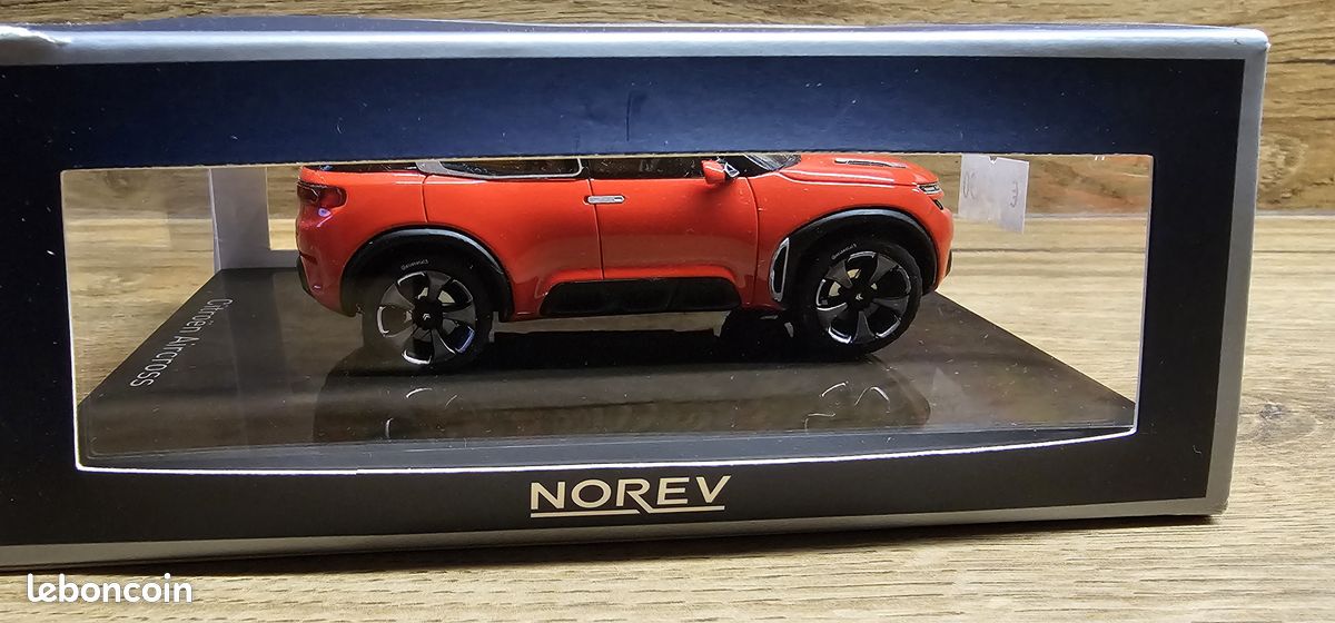1/43 Citroën Aircross Rouge ShangHaï 2015 Norev ref: PM0102
