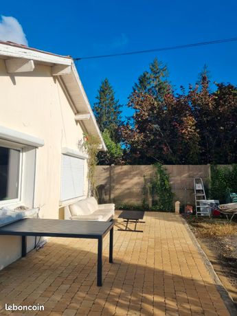 Maison individuelle avec jardin