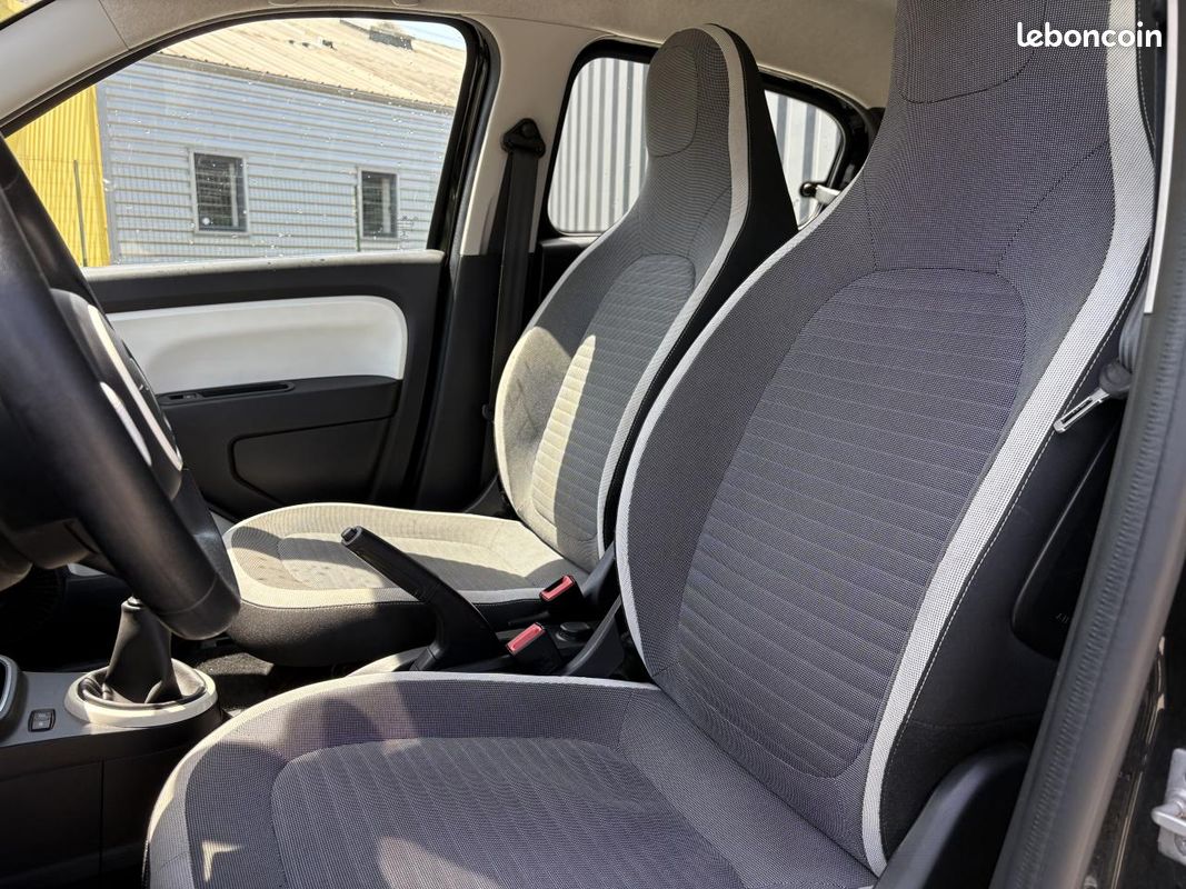RENAULT TWINGO 1.0 Sce - 75 III BERLINE Zen PHASE 2 (image 8)