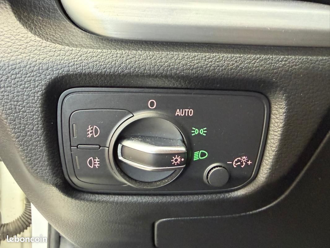 Audi A3 (III) SPORTBACK 2.0 TDI 150 CH S-LINE S-TRONIC (image 13)