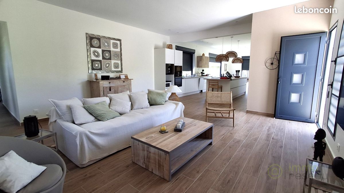 Maison 5 pièces 168 m² · à Sainte-Anne · 168 m² · 644 000 €