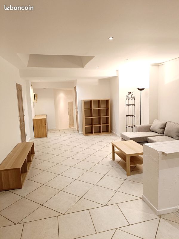 Appartement 3 pièces 77 m² · à Val de Briey · 77 m² · 795 €