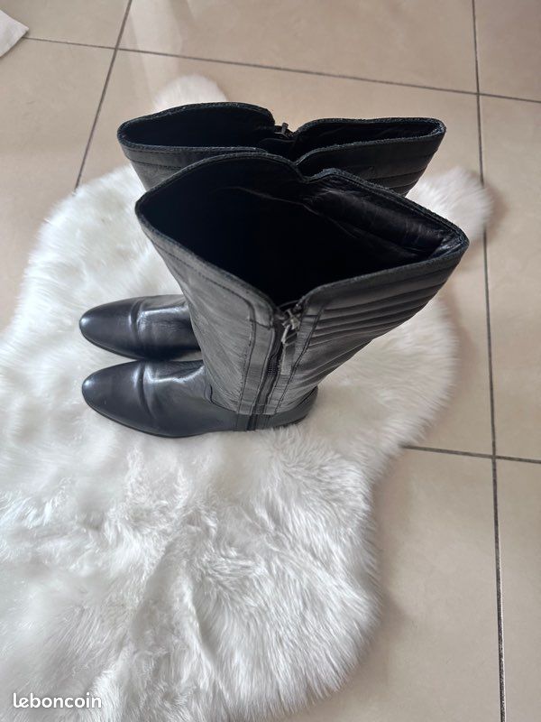 Bottes noires femme (image 1)