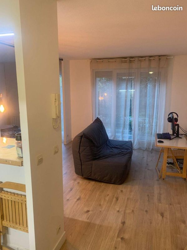 Appartement 1 pièce 32 m² · à Nanterre · 32 m² · 964 €/mois