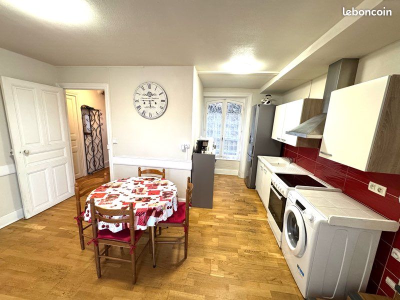 Maison 5 pièces 95 m² · à Thiers · 95 m² · 74 000 €