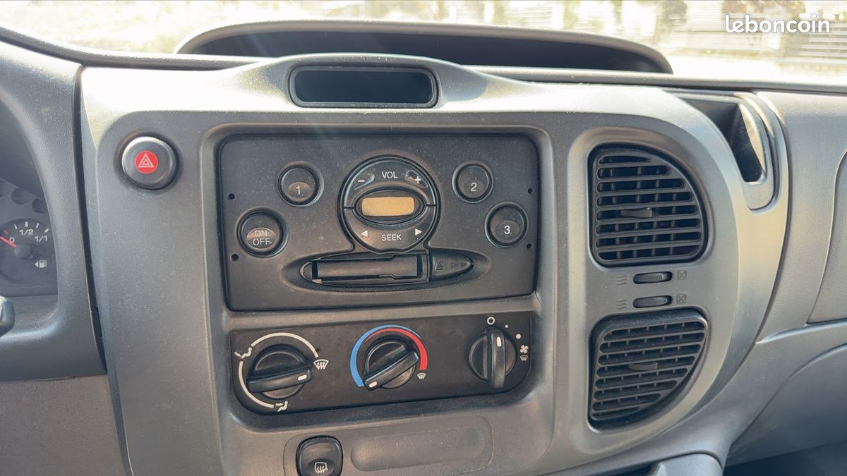 Ford Transit VU 2.0 TDdi 85 Fourgon (image 22)