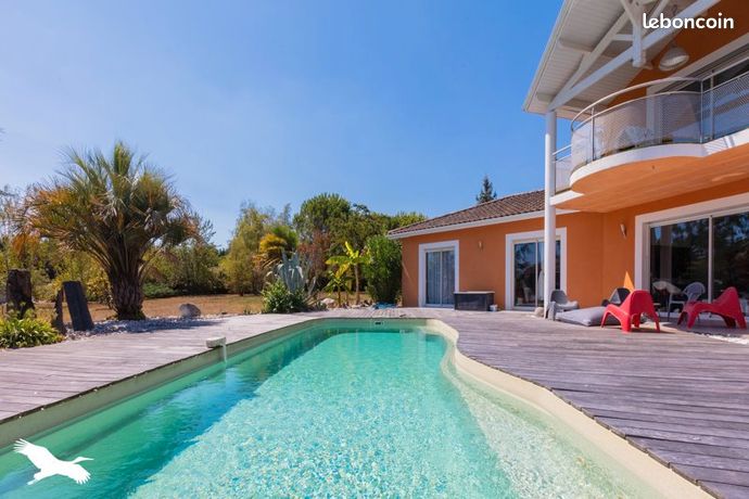 Villa 5 pièces 210 m²
