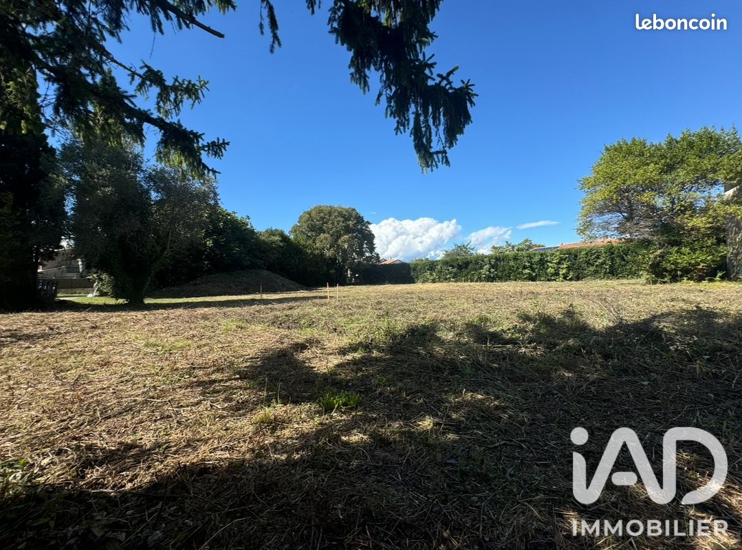 Terrain 785 m² · à Maillane · 785 m² · 205 000 €
