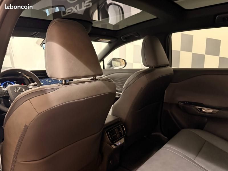 Lexus RZ 350e Luxe MC26 (image 7)