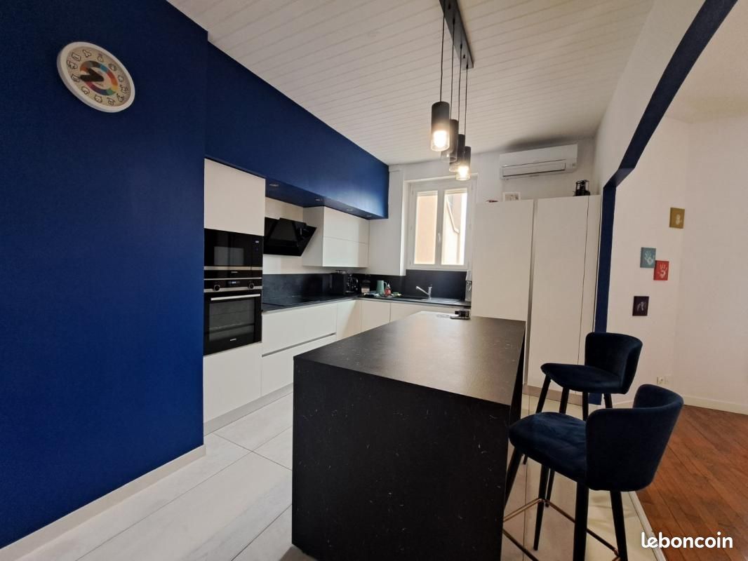 Appartement 3 pièces 104 m² · à Romans-sur-Isère · 104 m² · 750 €