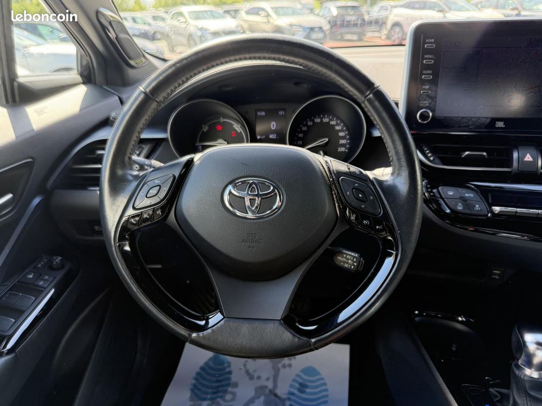 TOYOTA C-HR 2.0 Hybrid - BV e-CVT Collection GPS + CAMERA AR + CLIM (image 19)
