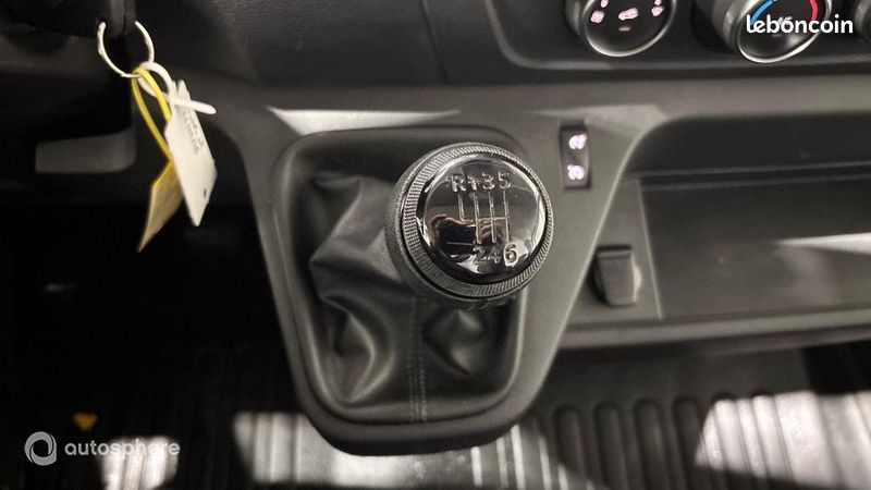 Renault Master Véhicule utilitaire ou Société F3500 L2H2 2.3 Blue dCi 135ch Confort Euro6E (image 19)