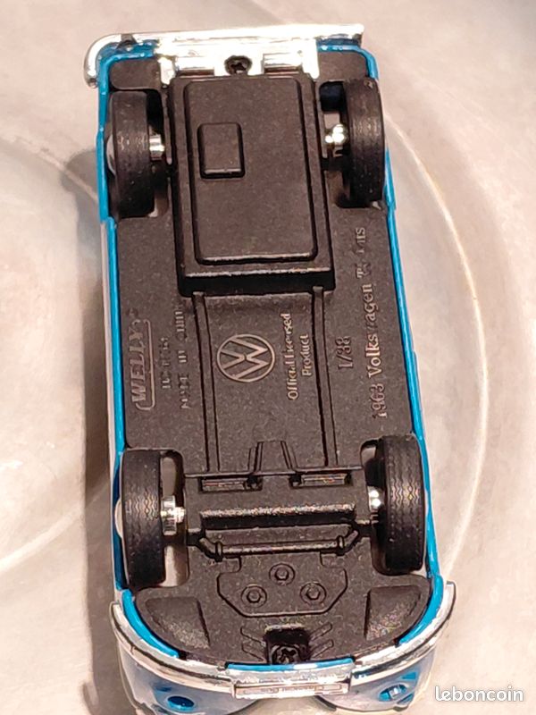 Combi volkswagen t1 1963 welly bleu et blanc peace and love 1/38 (image 6)