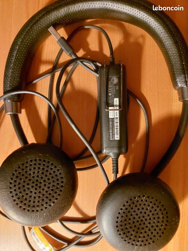 Casque téléphone Headset softphone USB bluetooth Plantronics