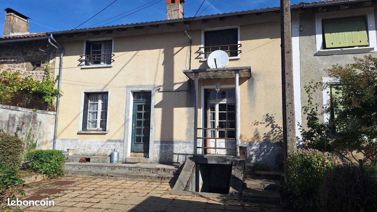 Maison 4 pièces 97 m² · à Étouars · 97 m² · 55 000 €