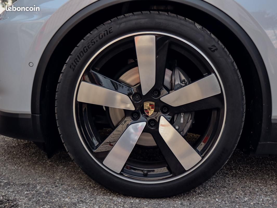 Porsche Macan ELECTRIQUE 4 408 ch (image 12)