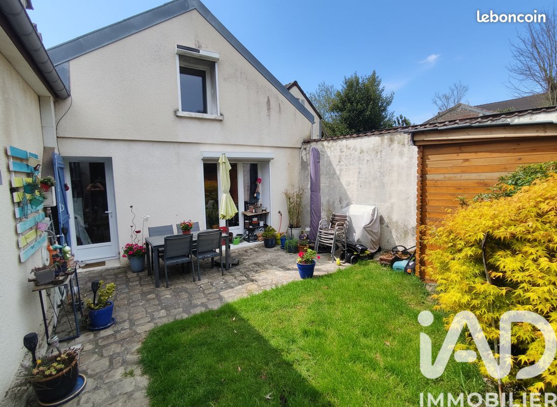 Appartement 2 pièces 27 m² · à Domont · 27 m² · 140 000 €