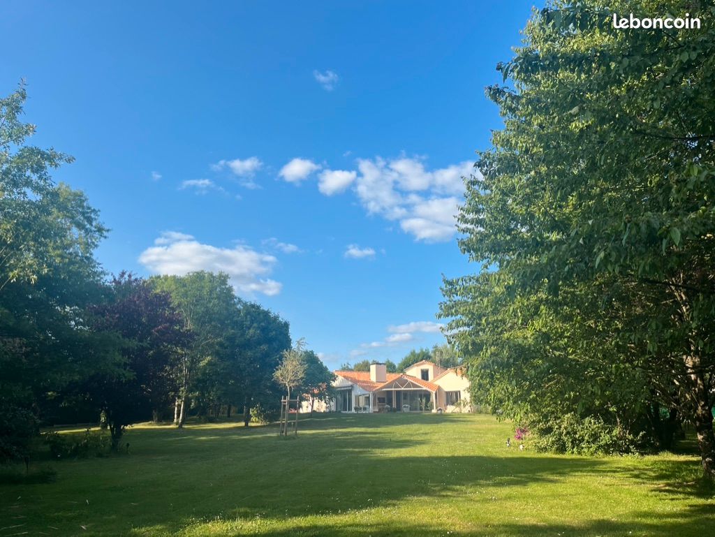 Maison 6 pièces 177 m² · à Chantonnay · 177 m² · 440 000 €