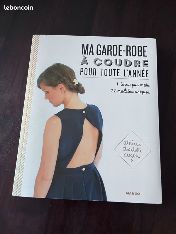 Jupe Mars Charlotte Auzou Livre 