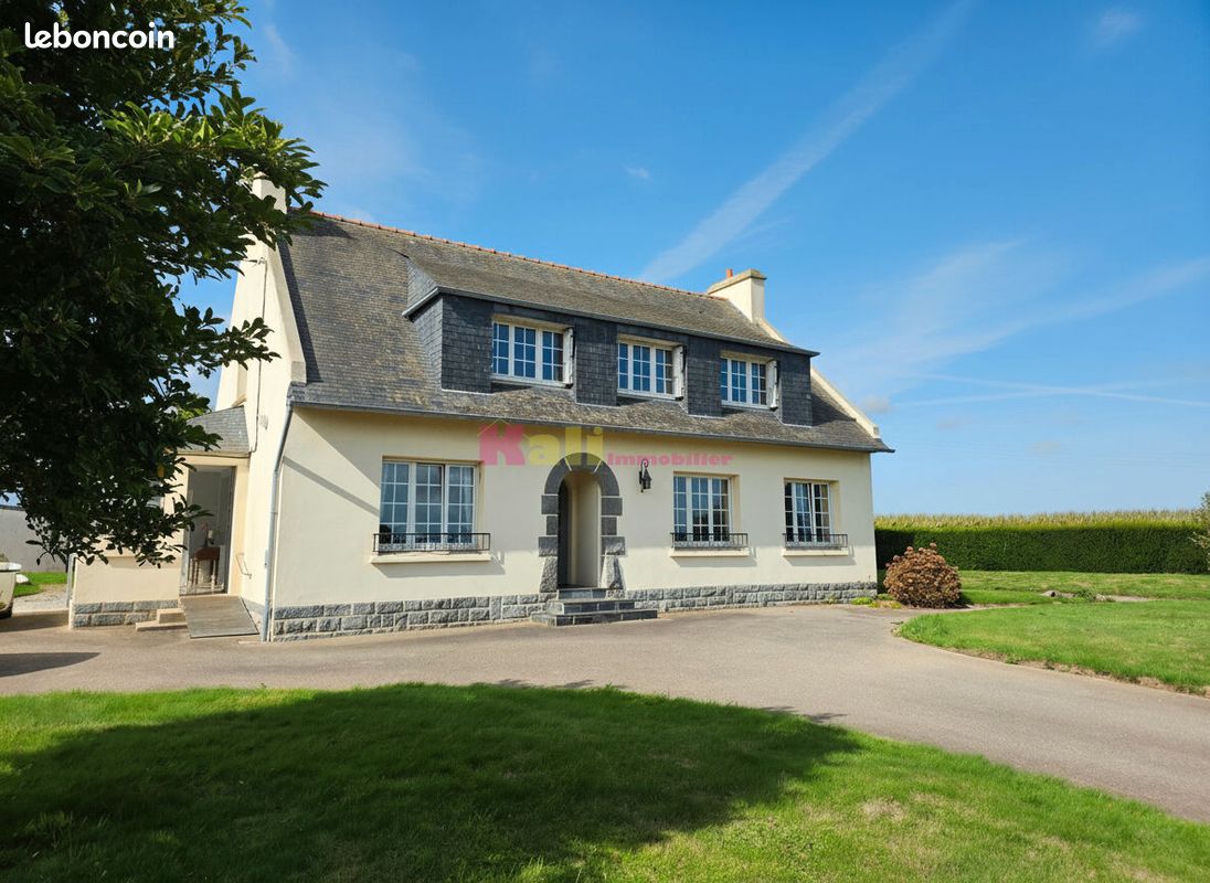 Maison 7 pièces 139 m² · à Saint-Derrien · 139 m² · 189 000 €
