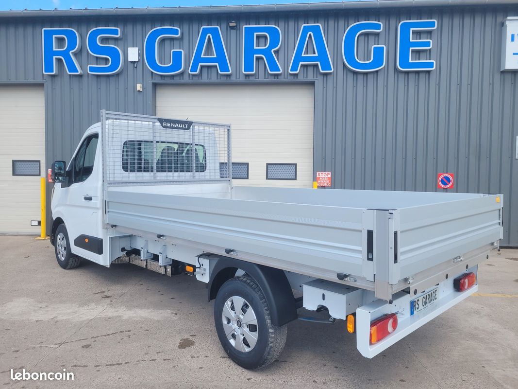 RENAULT MASTER IV CCB 35 L3H1 TRACTION 2.0 Blue DCI 150 EXTRA SIMPLE CABINE PLATEAU ALUMINIUM « JPM » 03 PLACES NEUF avec RADARS DE RECUL + CLIMATISATION + ROUE DE SECOURS ( Prix de Vente 34 990 HT ) (image 2)
