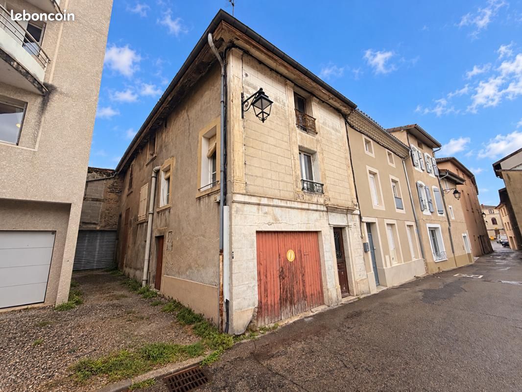 Maison 3 pièces 95 m² · à Saint-Vallier · 95 m² · 60 000 €