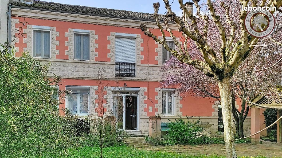 Maison 7 pièces 206 m² · à L'Isle-Jourdain · 206 m² · 402 000 €